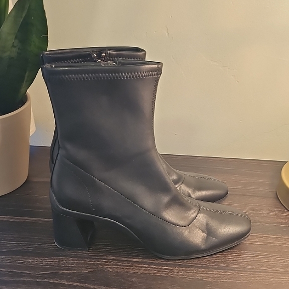 AEROSOLES Corinda Boots - Picture 5 of 6